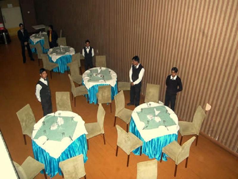 Hotel Royal Panna Shahjahanpur Экстерьер фото
